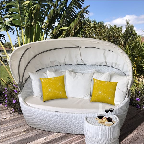 Joita Fireworks 1-Piece 14-in x 20-in Rectangular Pineapple Indoor/Outdoor Pillow Sewn Closure
