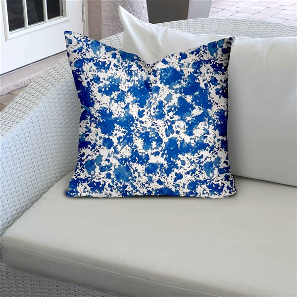 Joita Home Sandy 22-in x 22-in Indoor/Outdoor Soft Royal Pillow, Zipper Cover