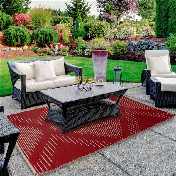 Northlight 4-ft x 6-ft Red and Beige Rectangular Indoor/Outdoor Tribal Pattern Area Rug