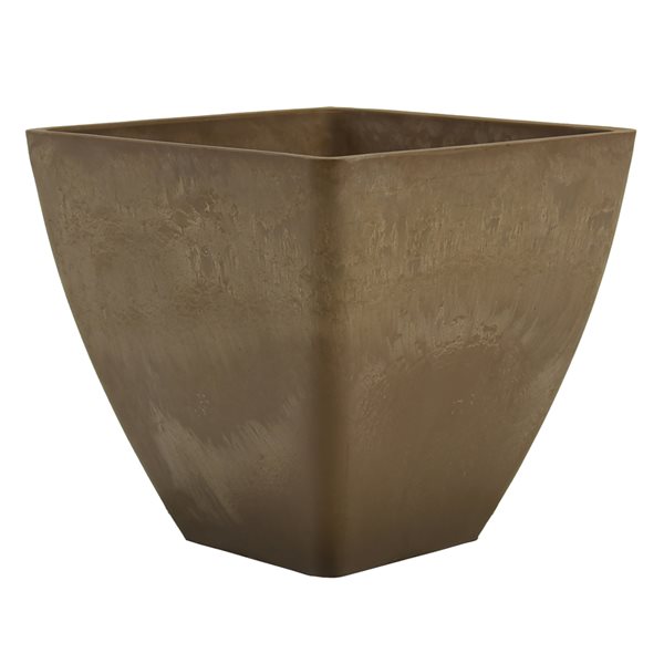 RTS Home Accents 12-in x 11-in Oak Brown Plastic Planter