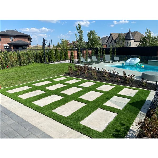 Gazon synthétique en polypropylène vert de 6 pi x 10 pi Mirage par Trylawnturf