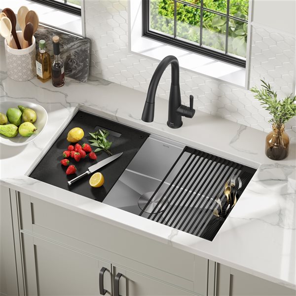 Delta Rivet 32-in Stainless Steel Undermount Single Bowl Kitchen Sink