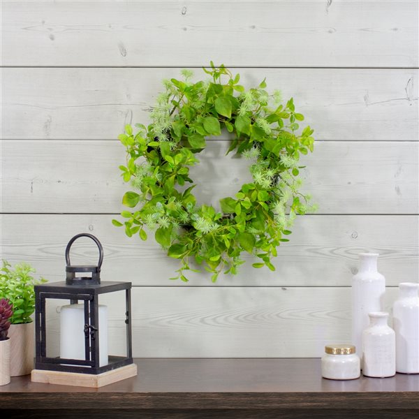 Northlight 18-in Green Artificial Jujube Wreath