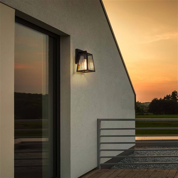 LNC Halo 10-in Black and Seeded Glass Outdoor Wall Light