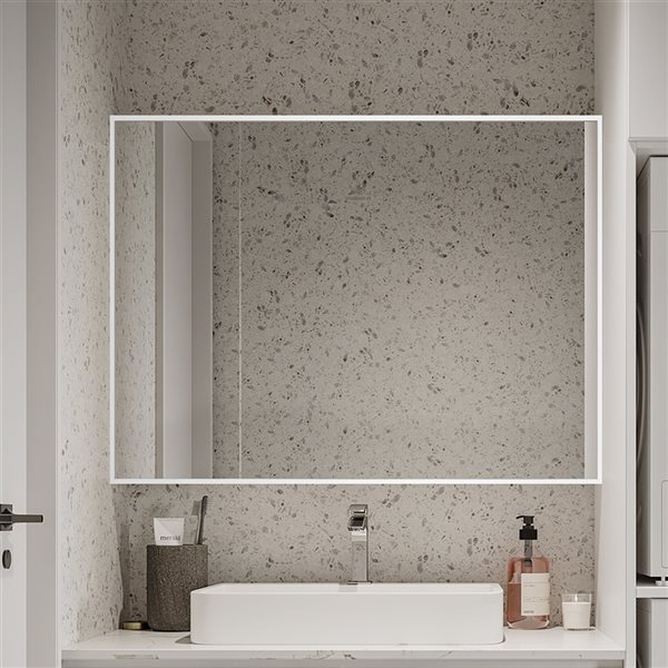 Décor Wonderland Venta 23.6-in Rectangular White Framed Bathroom Mirror