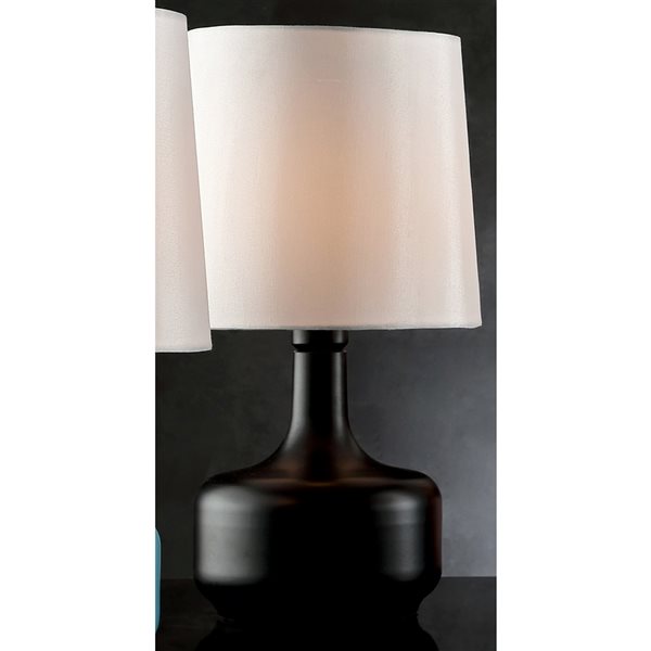 Lampe de table Cheru par ORE International noire de 17,25 po tactile avec abat-jour en tissu