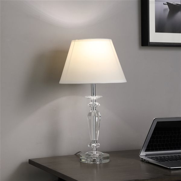 Lampe de table ORE International blanche de 21,5 po avec abat-jour en tissu