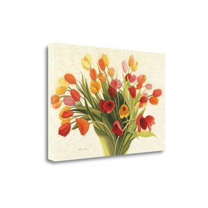 Impression sur toile sans cadre de 39 po x 26 po "Spring Tulips" par Shirley Novak de Tangletown Fine Art