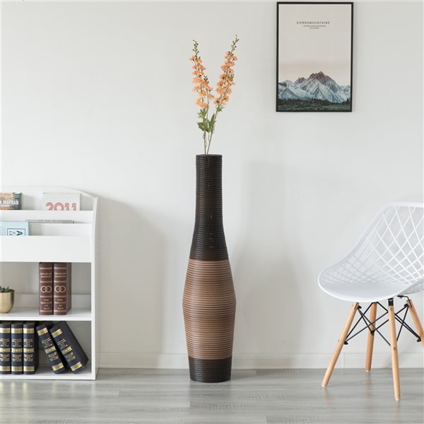 Vase Uniquewise en PVC brun de 41 po x 10 po