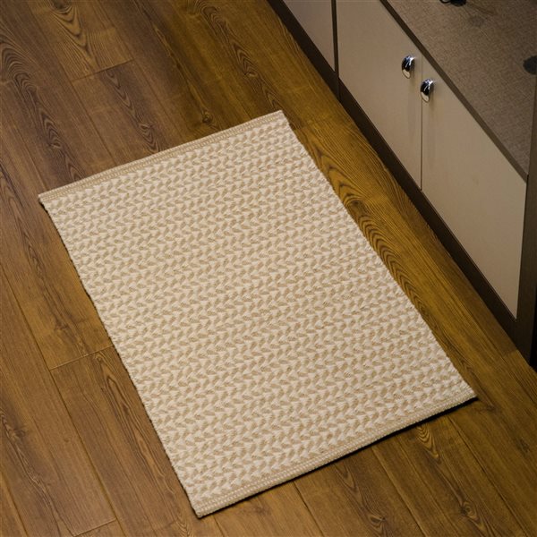 Deerlux 2-ft x 3-ft Beige Rectangular Indoor Geometric Rug