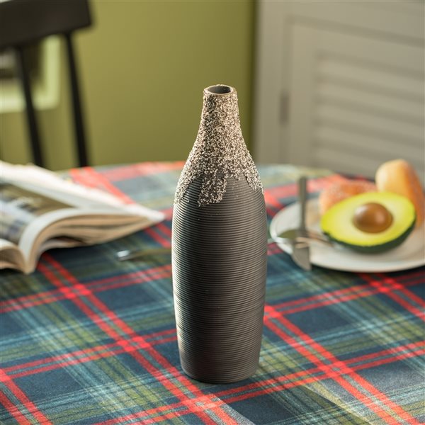Uniquewise 9-in x 2.75-in Black Ceramic Vase