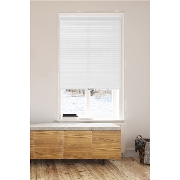 Lumi Home Furnishings 67-in x 72-in White Light Filtering Cordless Indoor Honeycomb POSH Cellular Shade