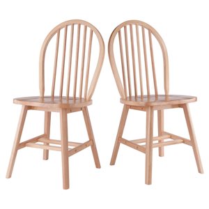 Ensemble de 2 chaises Windsor transitionel par Winsome Wood, bois naturel