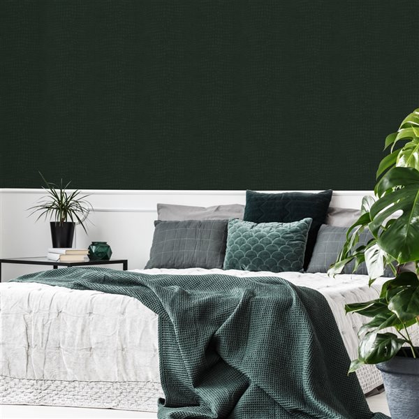 Superfresco Easy Paradise 56-sq. ft. Crocodile Green Vinyl Textured Unpasted Paste the Wall Wallpaper