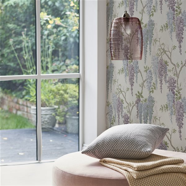 Laura Ashley Country Charm 56-sq. ft. Wisteria Garden Pale Iris Non-Woven Floral Unpasted Paste the Wall Wallpaper