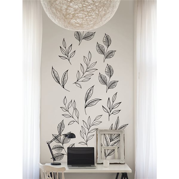 Décalcomanie murale  «Feuilles de broussailles» 34,5 po x 39 po par Love Karla