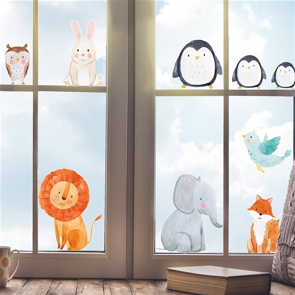 Crearreda 39.4-in x 12.2-in Watercolor Animals Stickers