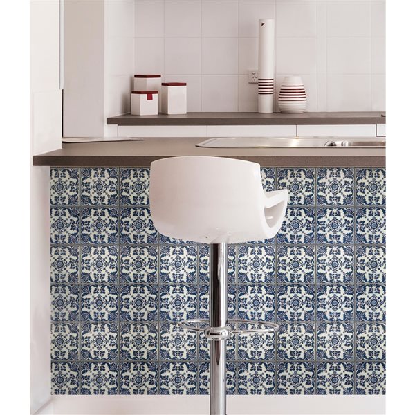 WallPops 4-pack White and Blue Medallion 10-in X 10-in Glossy Peel and Stick Backsplash Tiles