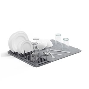 Umbra Udry 6.69-in W x 18.32-in L Grey Plastic Dish Rack with Drying Mat