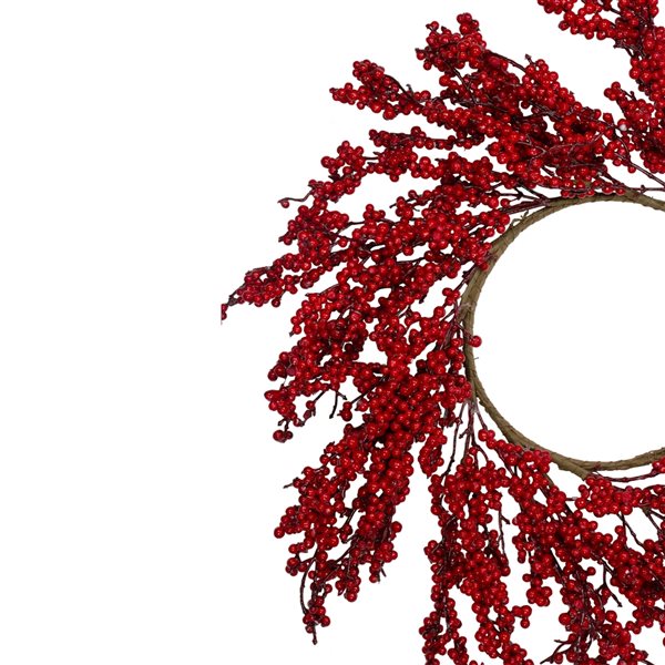 Northlight 28-in Red Berries Artificial Christmas Wreath