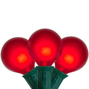 Northlight Set of 15 Red Satin G50 Globe Christmas Lights - Green Wire