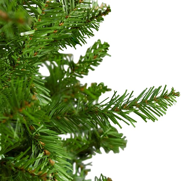 Northlight 12-ft Northern Pine Full Artificial Christmas Tree - Unlit