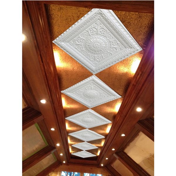 Tuiles de plafond Dundee Deco Falkirk Perth florales blanc nacré de 24 po x 24 po à installation en surface, paquet de 50