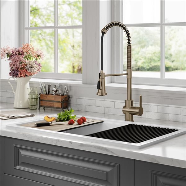 Kraus Britt Spot-Free Antique Champagne-Bronze 1-Handle Deck Mount Pull-Down Touchless Residential Kitchen Faucet