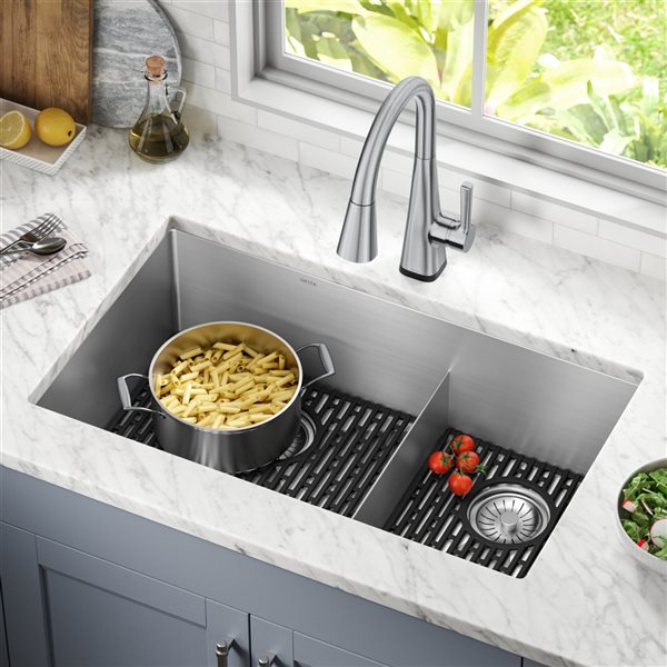 Delta Lenta Undermount 32-in x 17-in Stainless Steel Double Offset Bowl Kitchen Sink