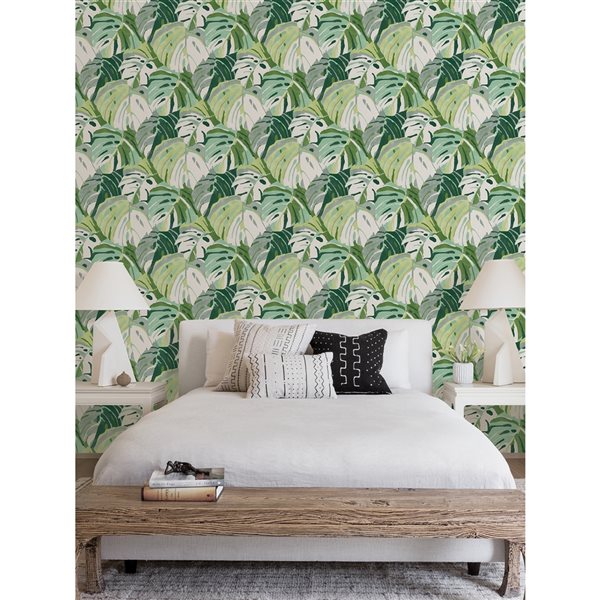 Papier peint autocollant NuWallpaper feuillage Adansonii vert en vinyle de 30,75 pi²