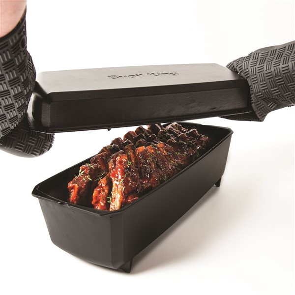 Broil King Cast Iron Roaster