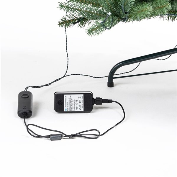 7 Ft Plug in Christmas Tree Lights RGB 400 LED Animated Remote & App  Controlled
