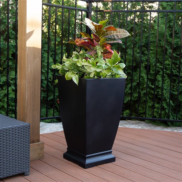 Acadia Outdoor Square Tall Planter Black 28-in