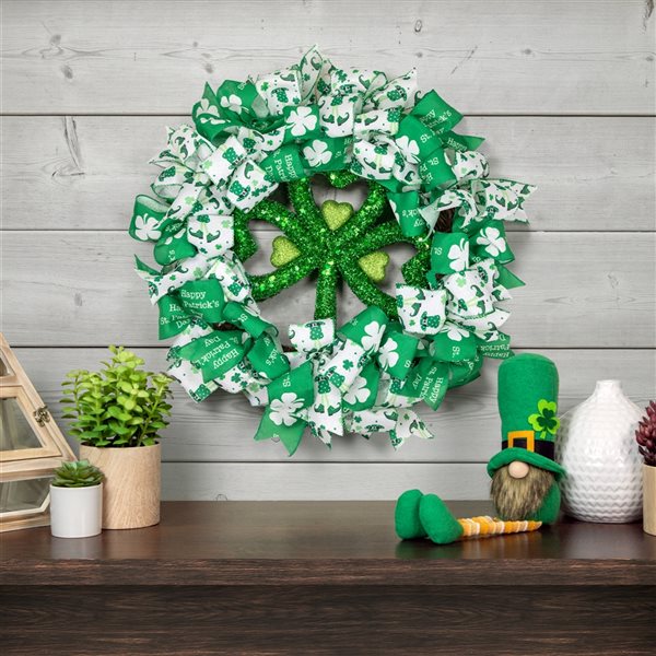 Northlight 24-in Shamrocks and Ribbons St. Patrick's Day Green Artificial Wreath