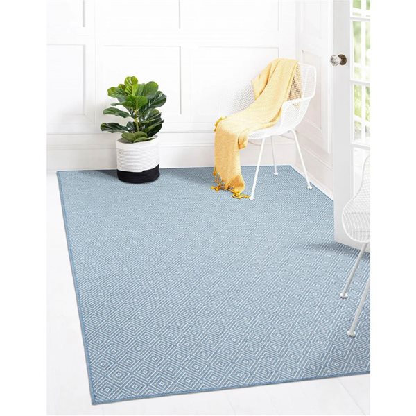 Tapis d'intérieur/extérieur Veranda Diamond rectangulaire 7 pi x 10 pi au motifs géométriques bleu pâle par Ecarpet