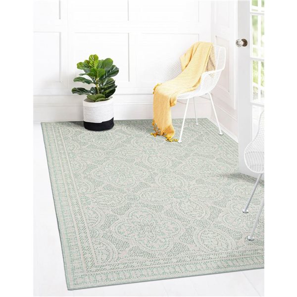 Ecarpet Veranda Traditional 7-ft x 10-ft Mint Rectangular Indoor/outdoor Border Area Rug