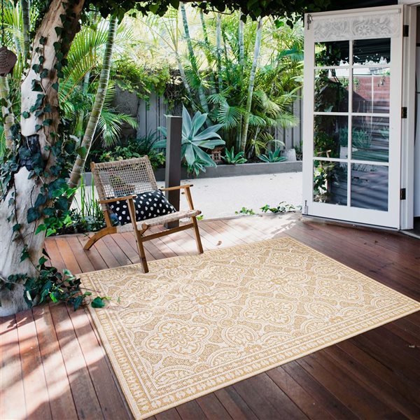 Ecarpet Veranda Traditional 5-ft x 7-ft Gold Rectangular Indoor/outdoor Border Area Rug