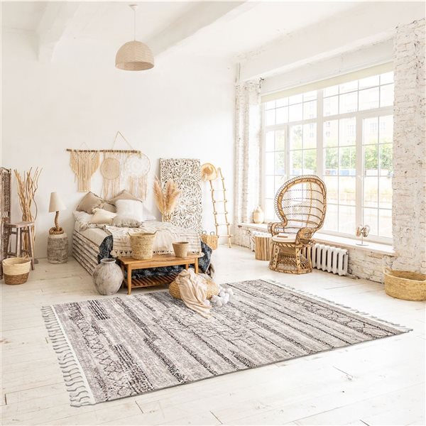 ECARPET Kybella Aztec Ivory/Grey 5-ft 2-in x 7-ft 5-in Rectangular Indoor Area rug