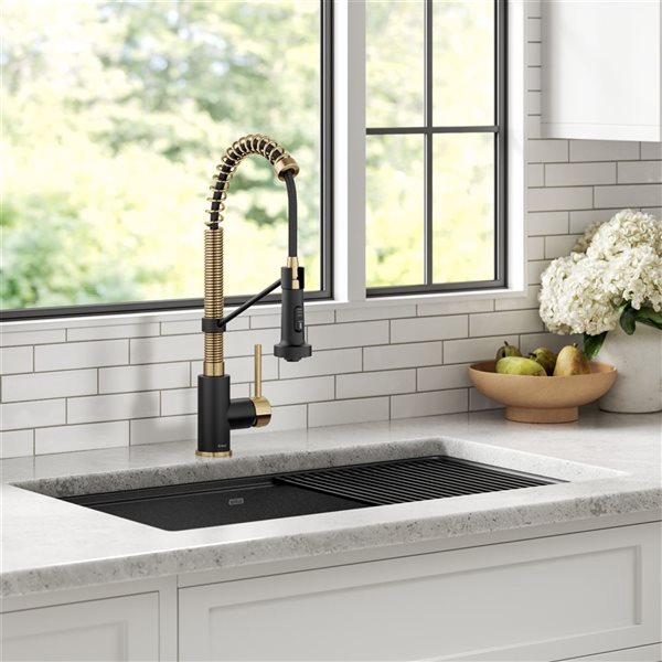 thumbnail interactive-video image 1 of Moen Paterson Matte Black Pulldown Faucet 1 of 10