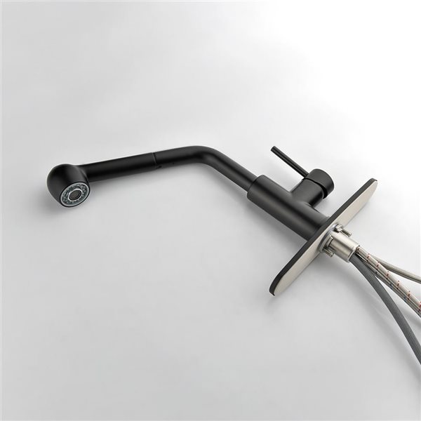 WELLFOR Sink Faucets Matte Black 1-handle Deck Mount Pull-out Handle/lever Residential Kitchen Faucet (Deck Plate Included)