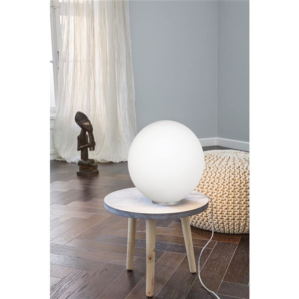 Lampe de table argent avec abat-jour en verre blanc Rondo par EGLO de 12,25 po