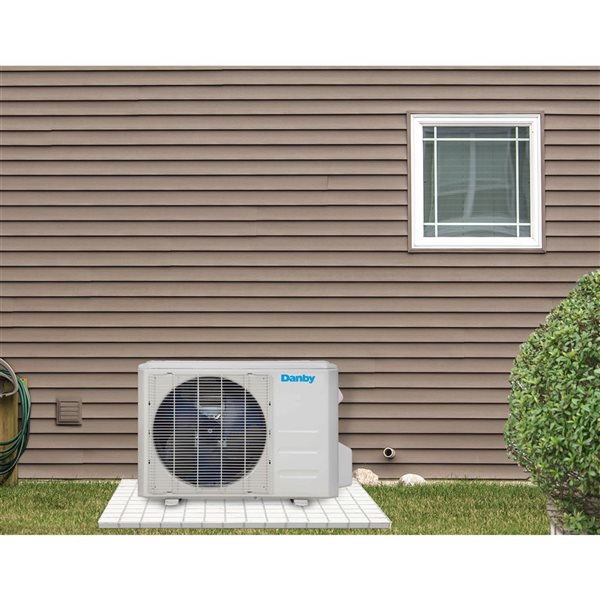 Danby 18,000 BTU 1,000-ft² Smart White Mini-Split Air Conditioner with Heater