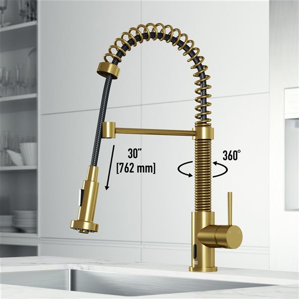 VIGO Edison&nbsp;19-in H Single Handle Pull-Down Sprayer Kitchen Faucet Set with Touchless Sensor - Matte Brushed Gold