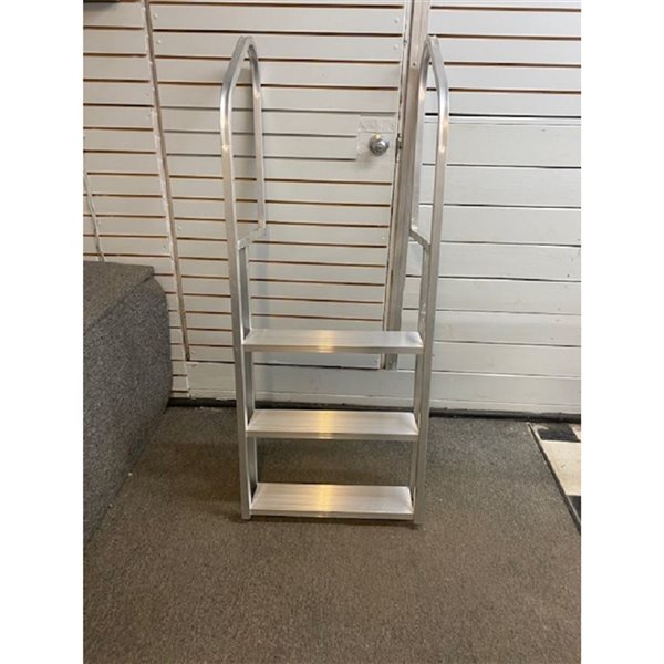 Rona deals step ladder