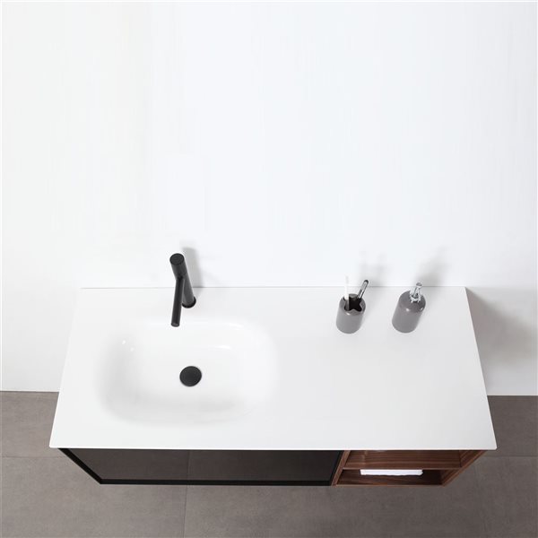 Meuble-lavabo simple en noyer et comptoir massif blanc 47,24 po Sage de GEF