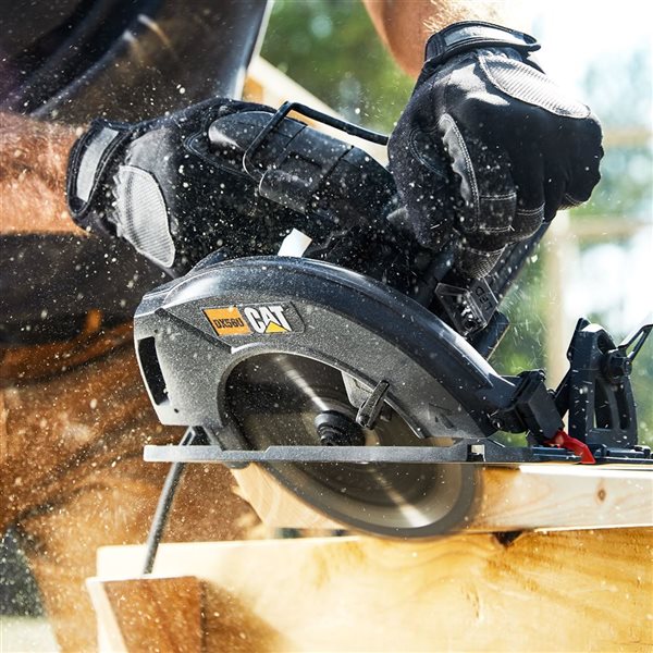 Kobalt 24-volt Max 4-in Brushless Cordless Circular Saw with Aluminum Shoe (Bare Tool) - 1