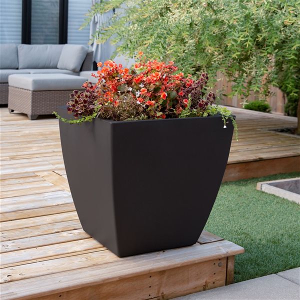 Mayne Kobi 24-in Black Self Watering Square Planter