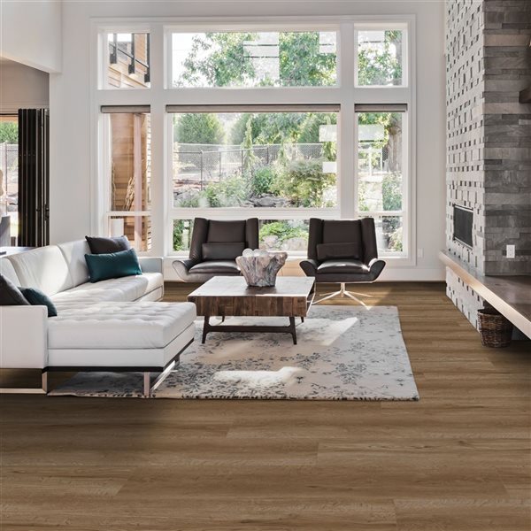 everhome Tudor Oak 4+1 mm Rigid Core Vinyl (4.6-in x 7.17-in) Sample