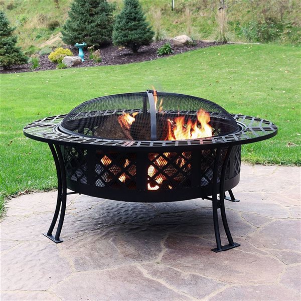 Sunnydaze Diamond Weave Fire Pit with Spark Screen 40-in