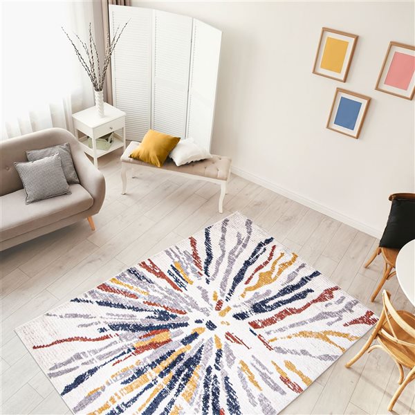 Tapis Morocco Sunburst par ECARPET rectangulaire blanc et bleu marine de 4 pi x 6 pi